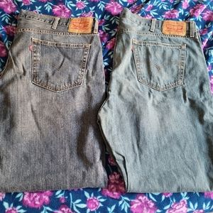 2 Men's Levi's Jean's 44/32